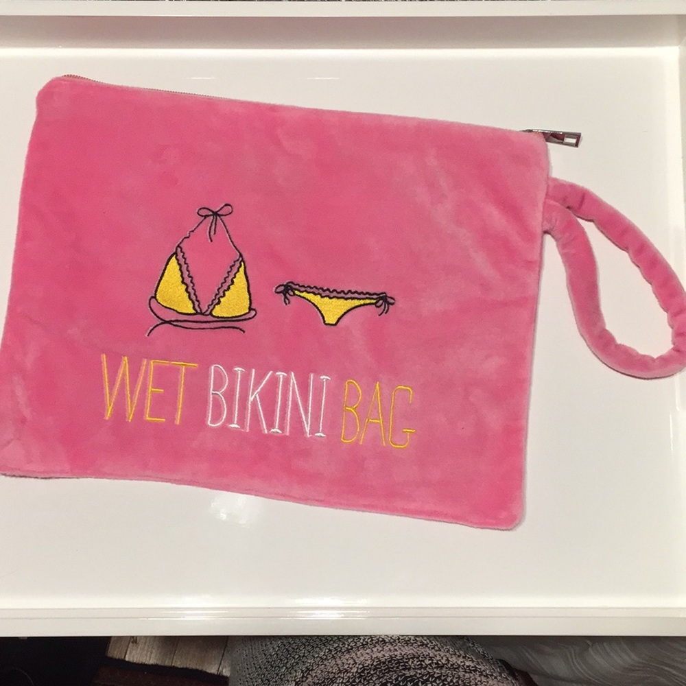 Hot Pink “Wet Bikini Bag” pool accessory
